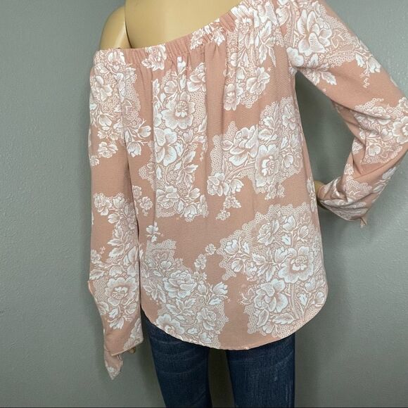 One Clothing Light Pink / Peach White Off or On Shoulder Floral Blouse Sz Large - Picture 4 of 10